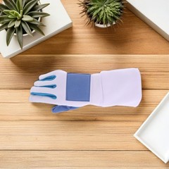 Padded Fencing Glove for Sports Competition Breathable Nylon Antiskid Design