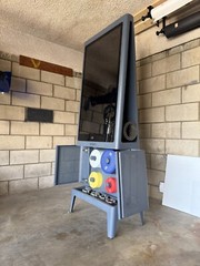 Tempo Studio – Dark Grey – 42″ Touchscreen – Home Gym