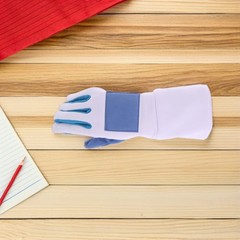 Padded Fencing Glove for Sports Competition Breathable Nylon Antiskid Design