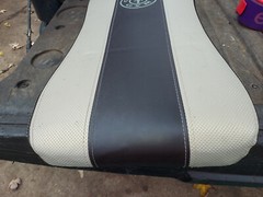 21VV42 CUSHION FROM GOLDS GYM EXERCISE BENCH: 24-1/2″ X 12″, 17-3/4″ X 4-1/2″