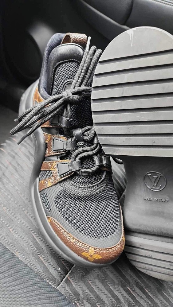 Women Louis Vuitton LV Archlight Trainer