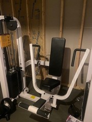 Body Solid Chest Press Machine (Commercial Grade)