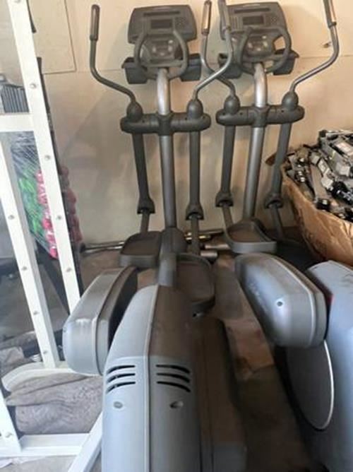 1 X Life Fitness 91XI Ellipticals with Computer