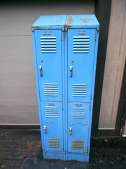 VINTAGE 24 x 71 x 15 in METAL STORAGE -GYM LOCKER LYON 4 COMPARTMENT LOCKABLE!
