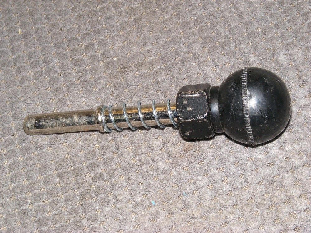 TOTAL GYM 1700/1800/1900 PRO ELITE TOWER LOCK PIN*USED IN GOOD WORKING CONDITION