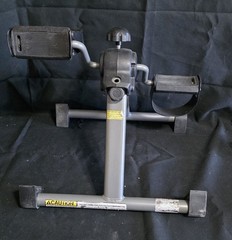 Golds Gym Folding Body Cycle Pedal Trainer Low Impact Cardio Work Out Compact