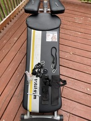 Total Gym FIT W/DVD, Ab Crunch, Squat Stand, Wing Bars, Pulleys.