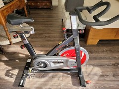 Sunny health SF-B 1002 belt drive indoor cycling bike pretty new